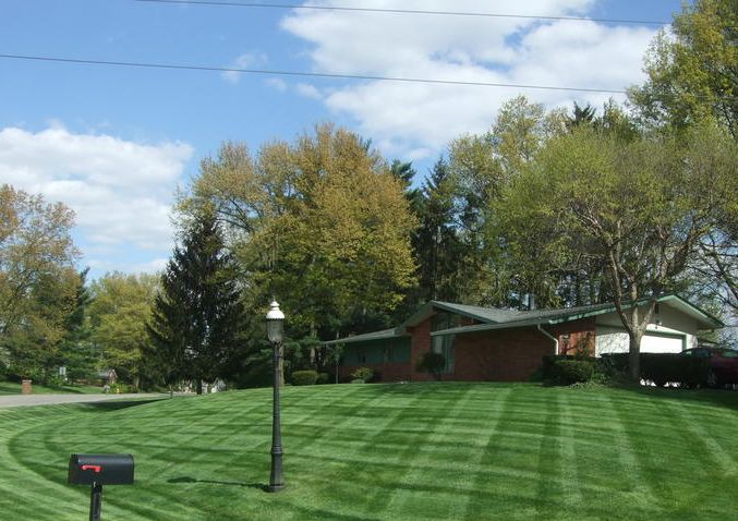 Lawn care, landscaper, lawn mowing, landscaping, mowing service, landscape service, mowing, new franklin ohio, new franklin oh, 44319,